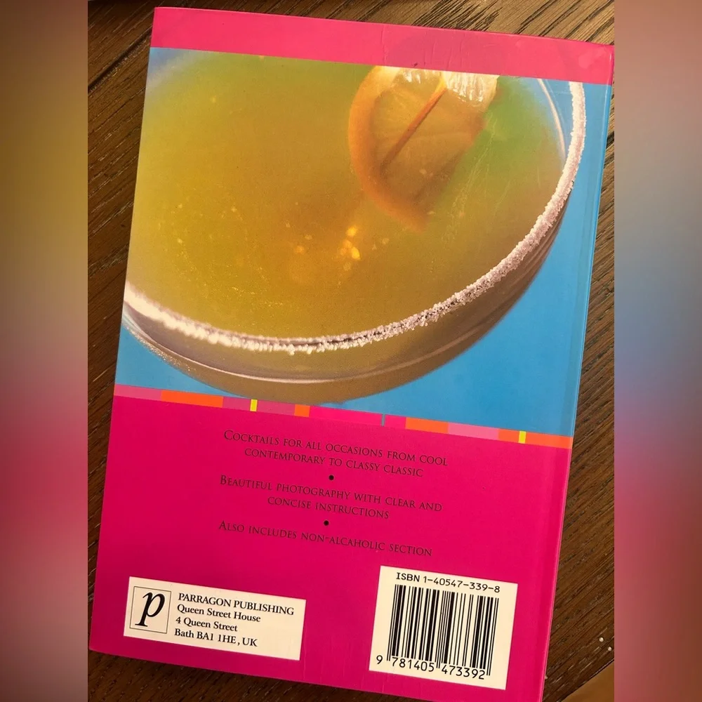 Cupcake and Cocktail Recipe Book Set - Picture 7 of 7